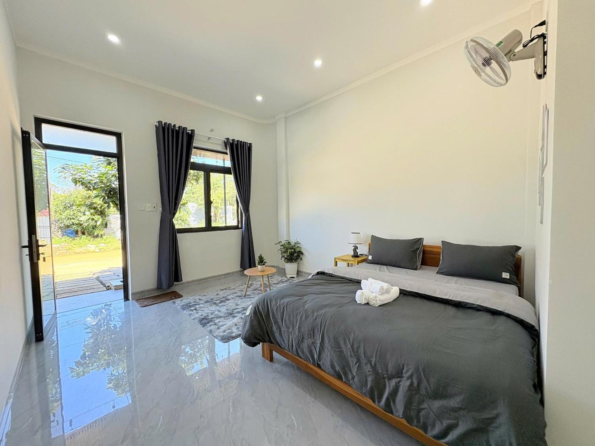 Homestay Nha Cua Gao Kon Tum Bagian luar foto